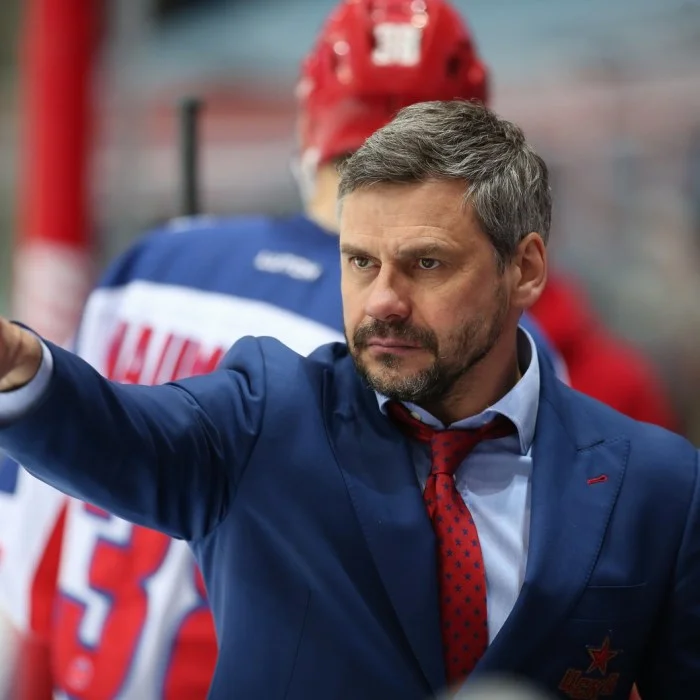 Дмитрий Квартальнов