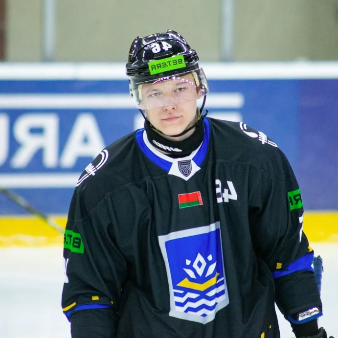 Александр Исаев
